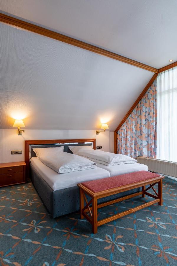Hotel Wittekindsquelle Бад Ойнхаузен Екстериор снимка